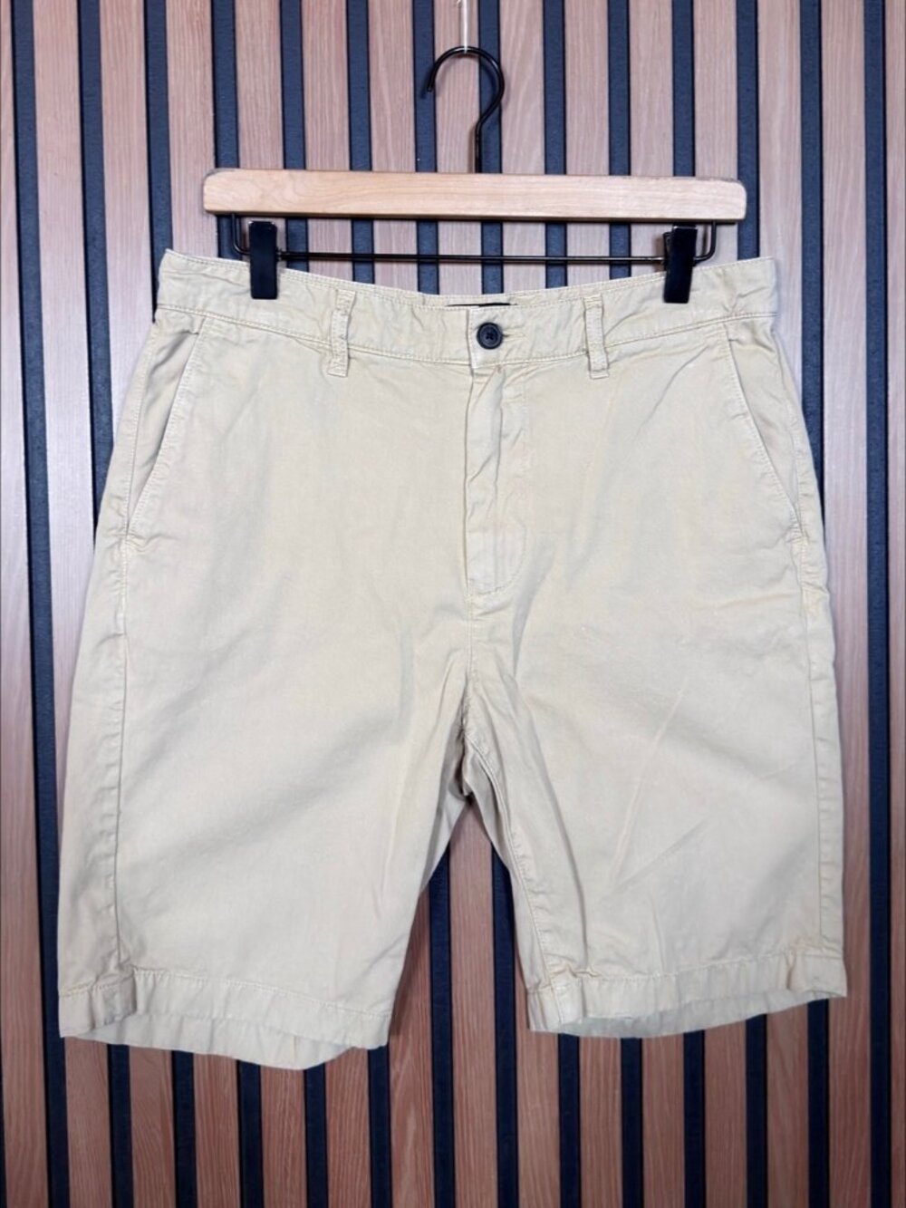 John Varvatos Cargo Shorts 30 Mens Beige 8 Inseam High Wasited